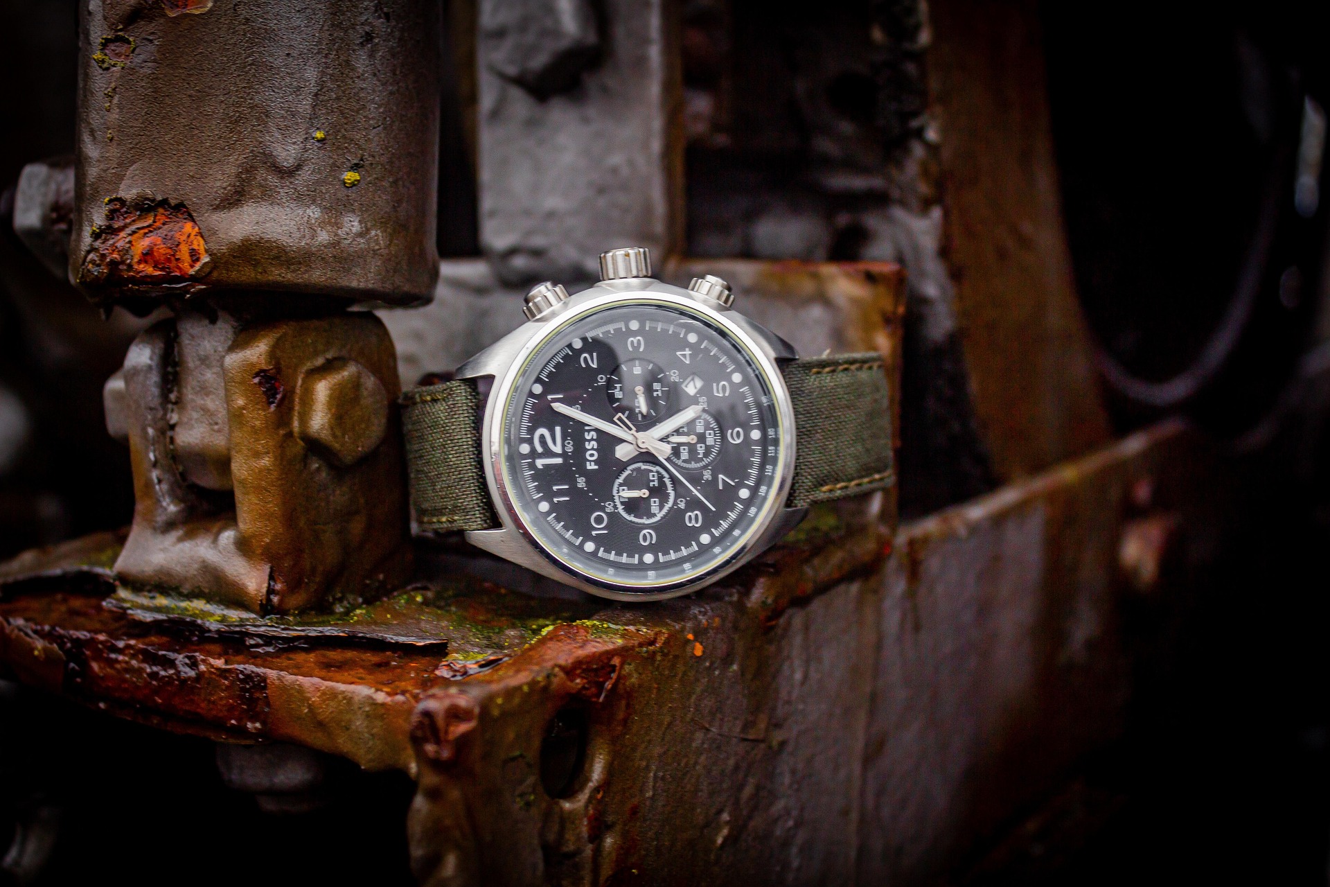 Premium watch picture https://pixabay.com/users/kampfmonchichi-11183378/
